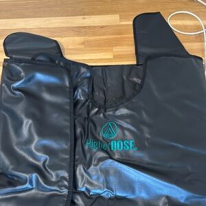 Higher Dose Sauna Blanket.  Used only once and in excellent condition.